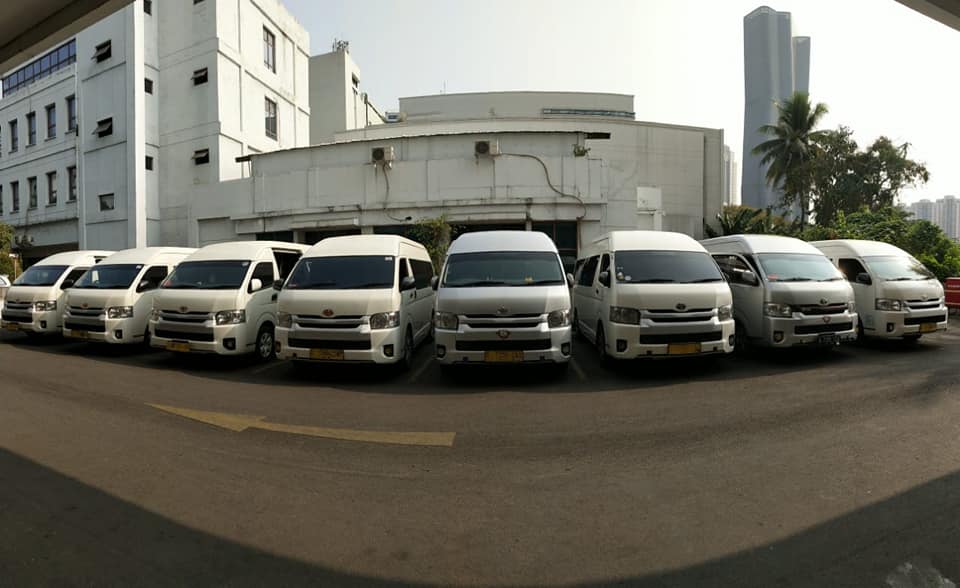 Sewa elf dan Hiace